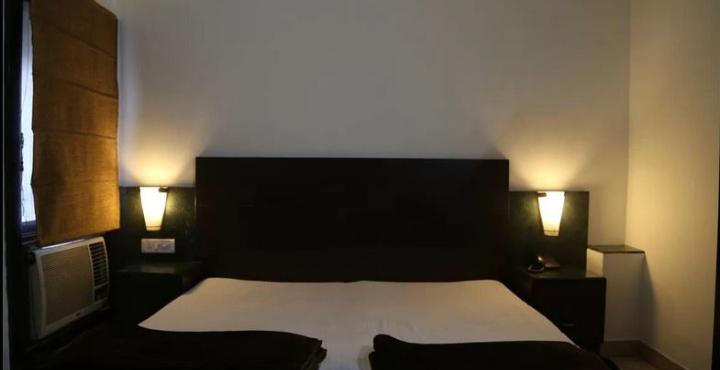 Oyo 13541 Otani Hotel Delhi  Exteriör bild