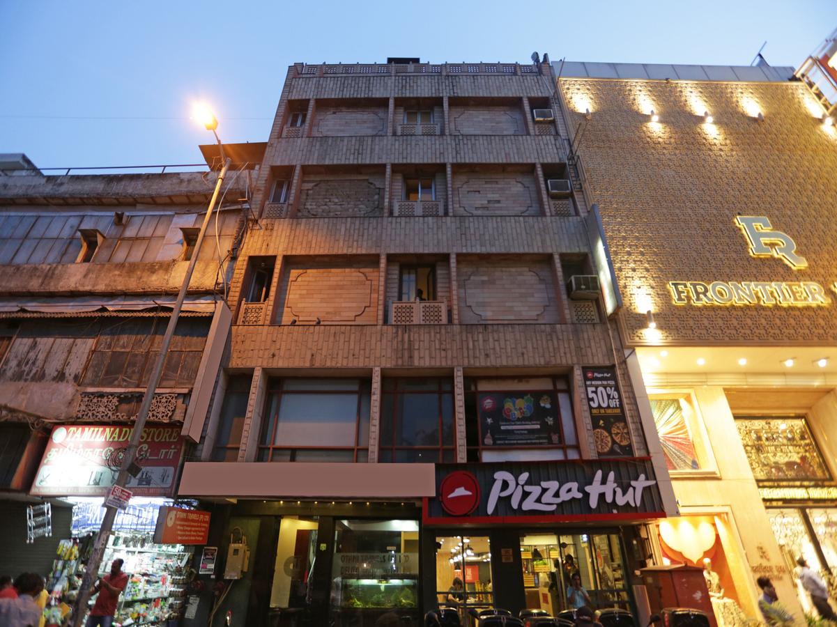 Oyo 13541 Otani Hotel Delhi  Exteriör bild