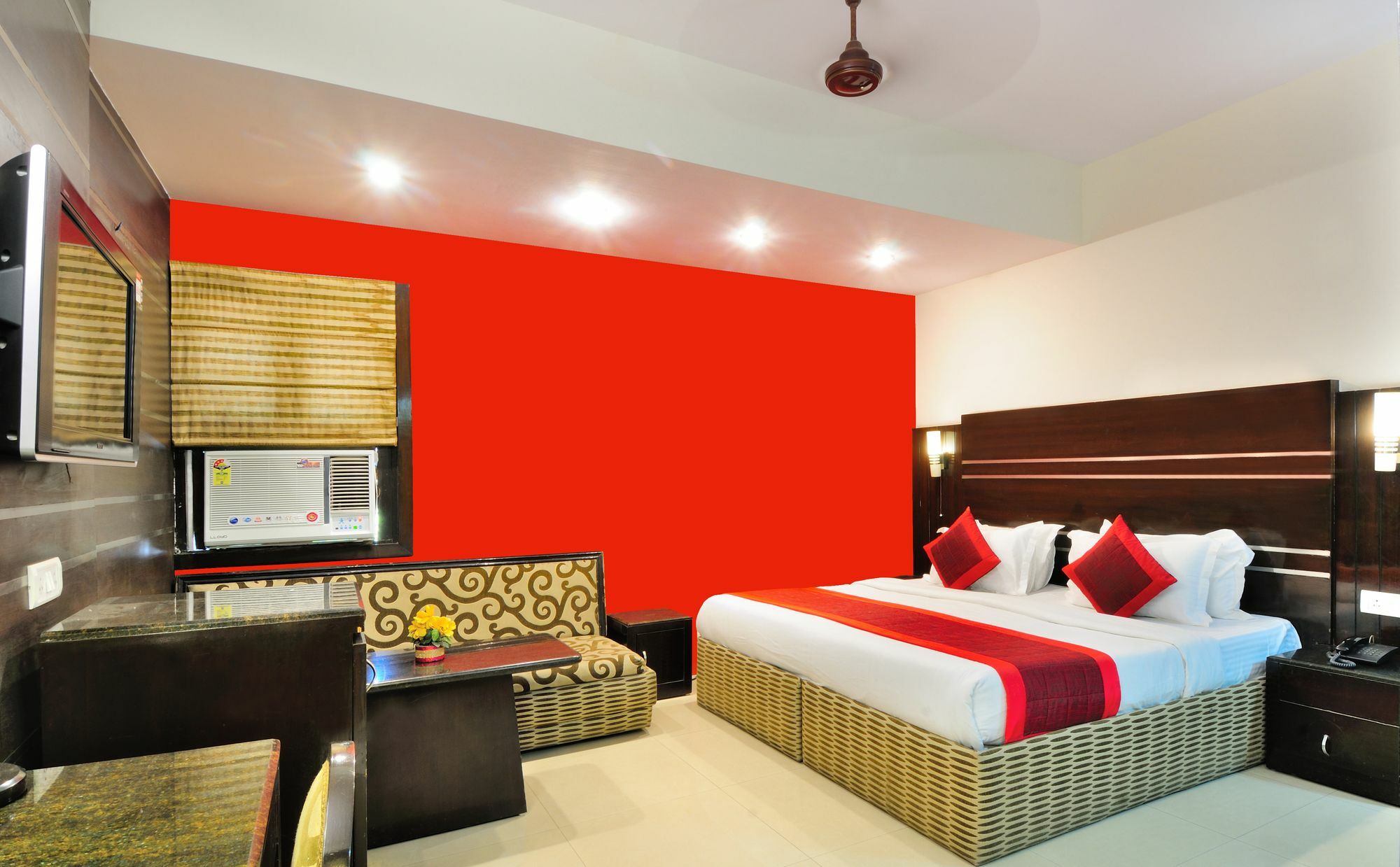 Oyo 13541 Otani Hotel Delhi  Exteriör bild