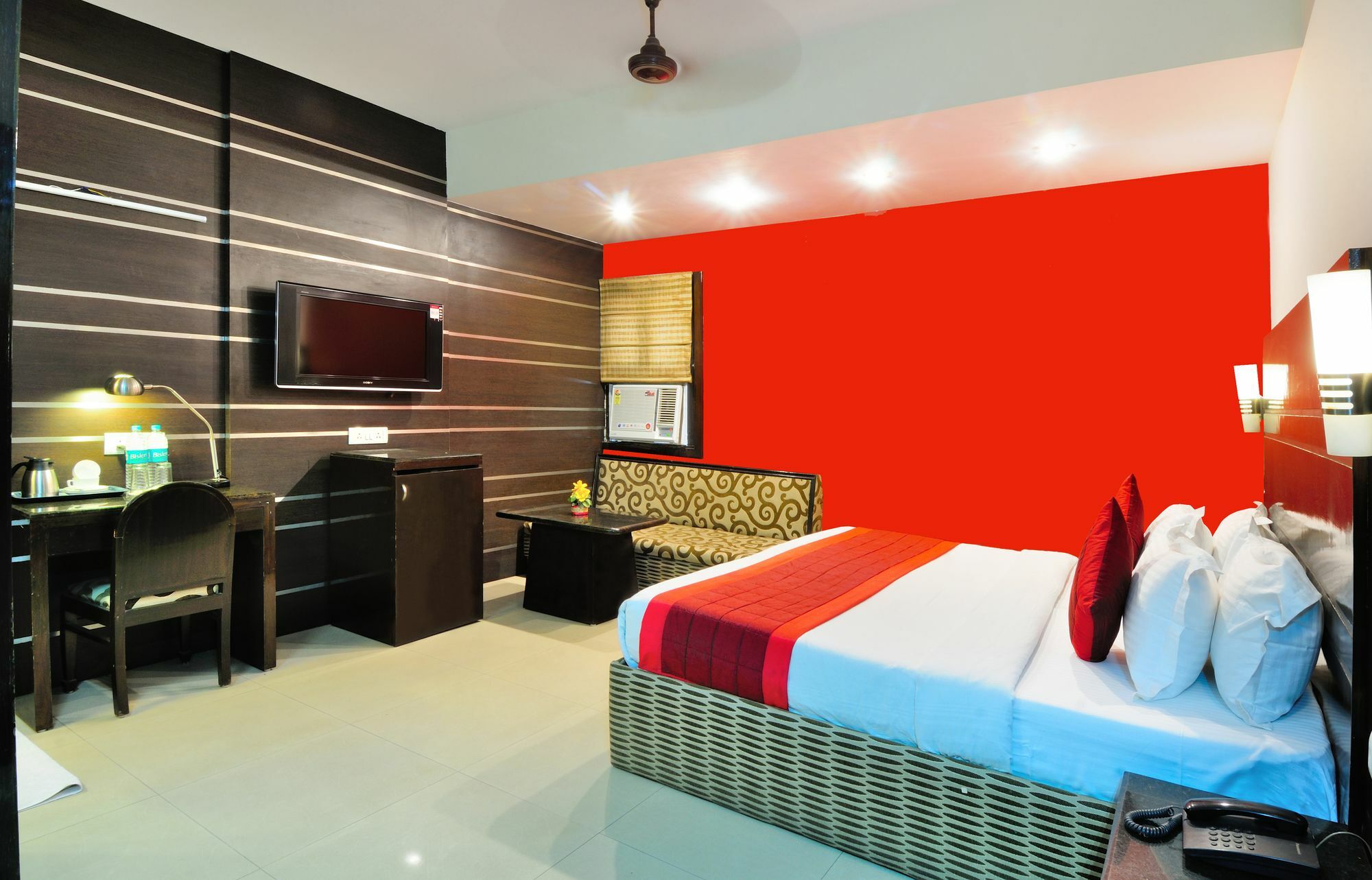 Oyo 13541 Otani Hotel Delhi  Exteriör bild
